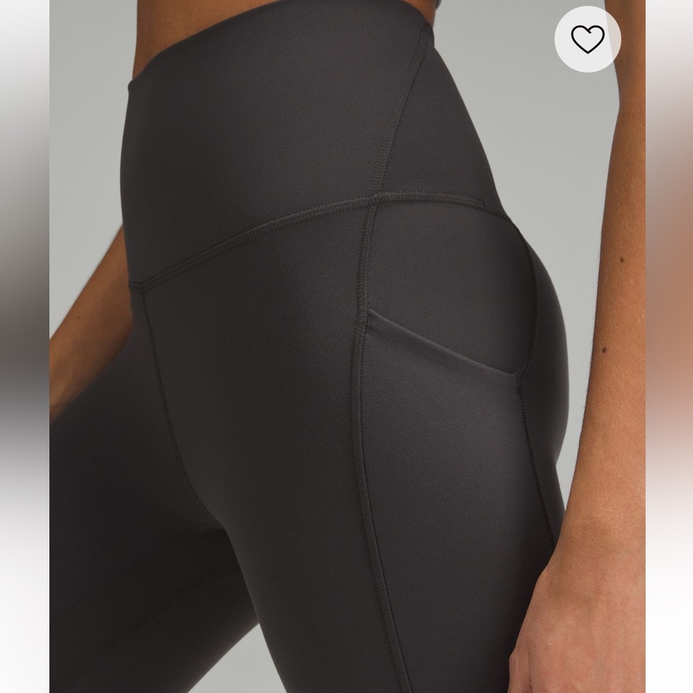 BNWOT Lululemon HR Align with Pockets - GREY
